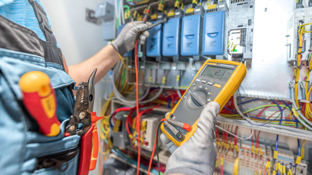 Best Electrical Contractors for Businesses  in Huntgburg, IN