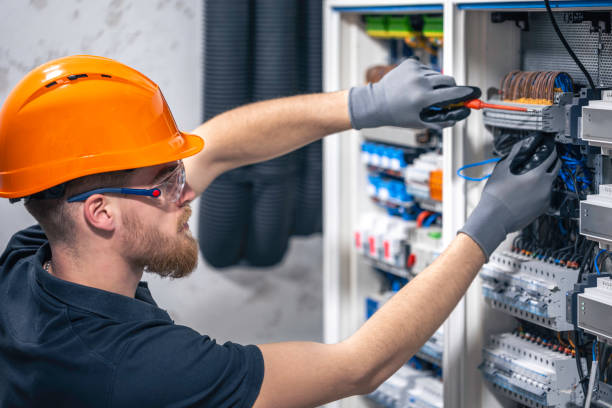 Best Emergency Electrician Near Me  in Huntgburg, IN